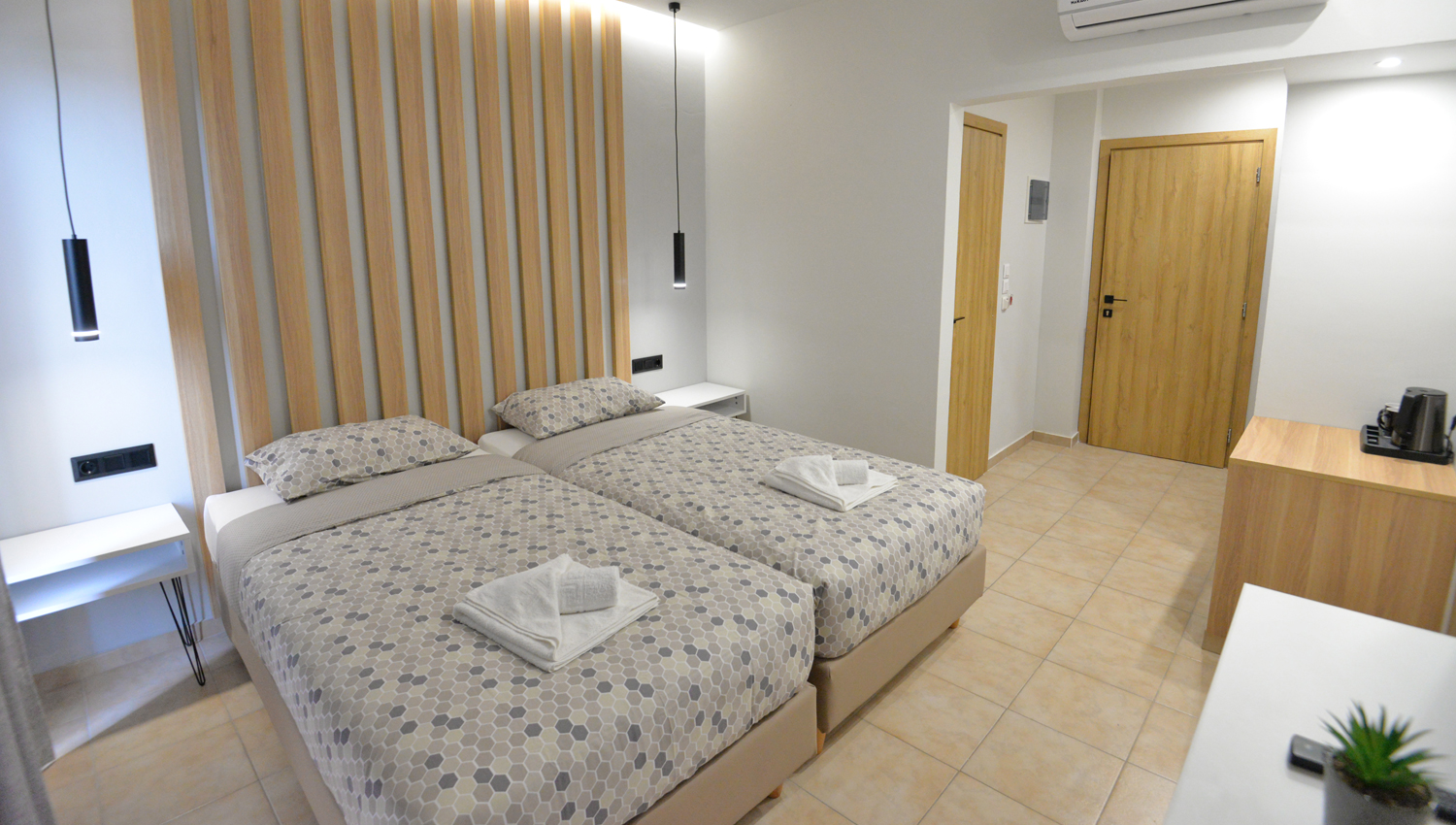 helenihotel-room01